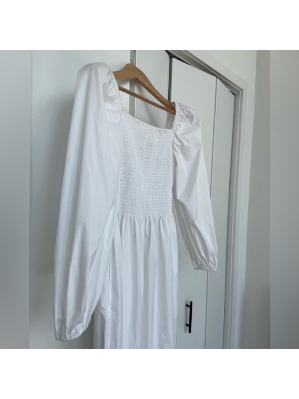 šCOS Cotton Dress 2023 Off-The-Shoulder Smocked Midi Dress - White Size 6 NWT - Picture 7 of 13